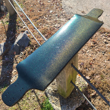 Load image into Gallery viewer, Clutch Lambchop- Green And Gold Metalflake (Blem)